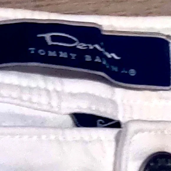 Tommy Bahama White Denim Ankle Jeans Size 6 - Picture 2 of 3